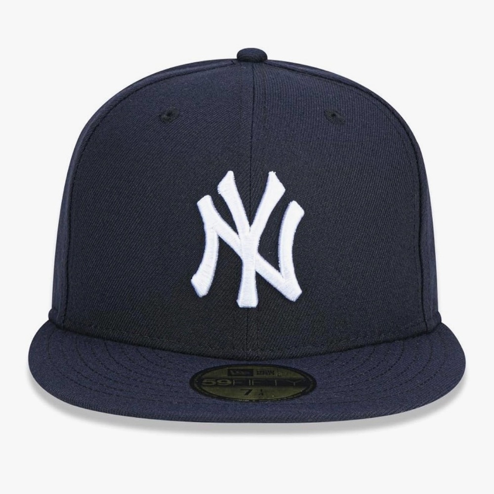 Navy Blue Yankee Fitted Baseball Cap